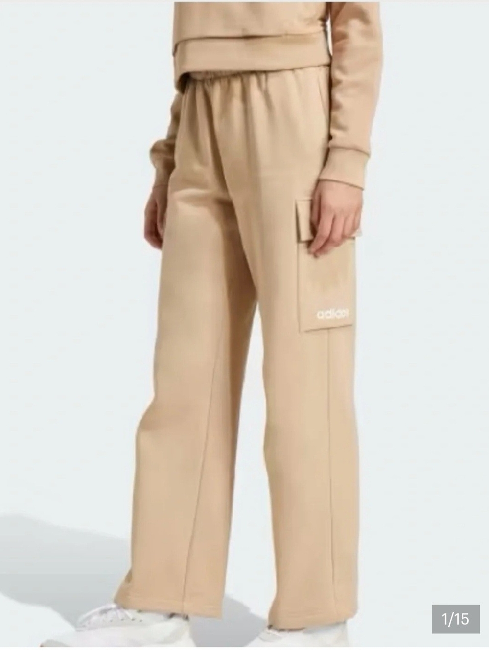 Adidas Women’s Beige Wide-Leg Cargo Sweatpants Size Medium NWT